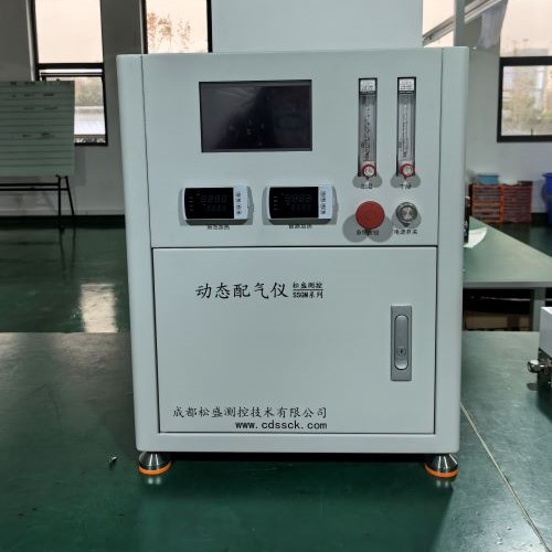 充装和补气为一体的动态配气装置