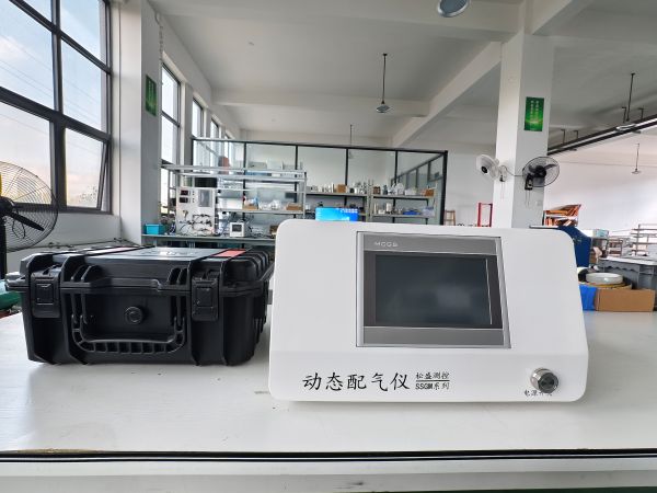 高压标准气体稀释装置